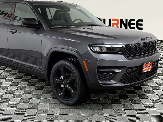 2025 Jeep Grand Cherokee Altitude - Photo 28