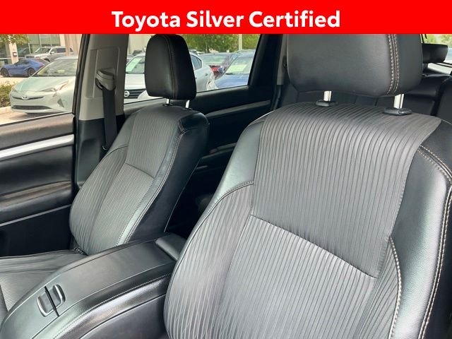 Used 2019 Black Toyota LE Plus image 27