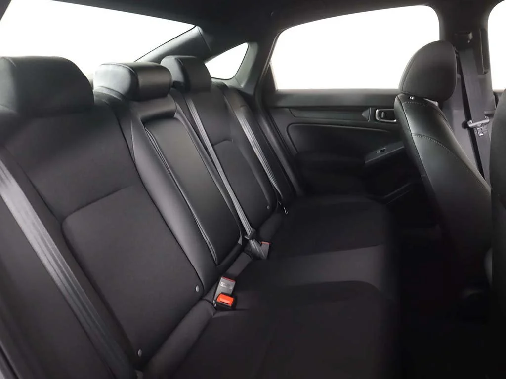 2025 Honda Civic Sport - Photo 30