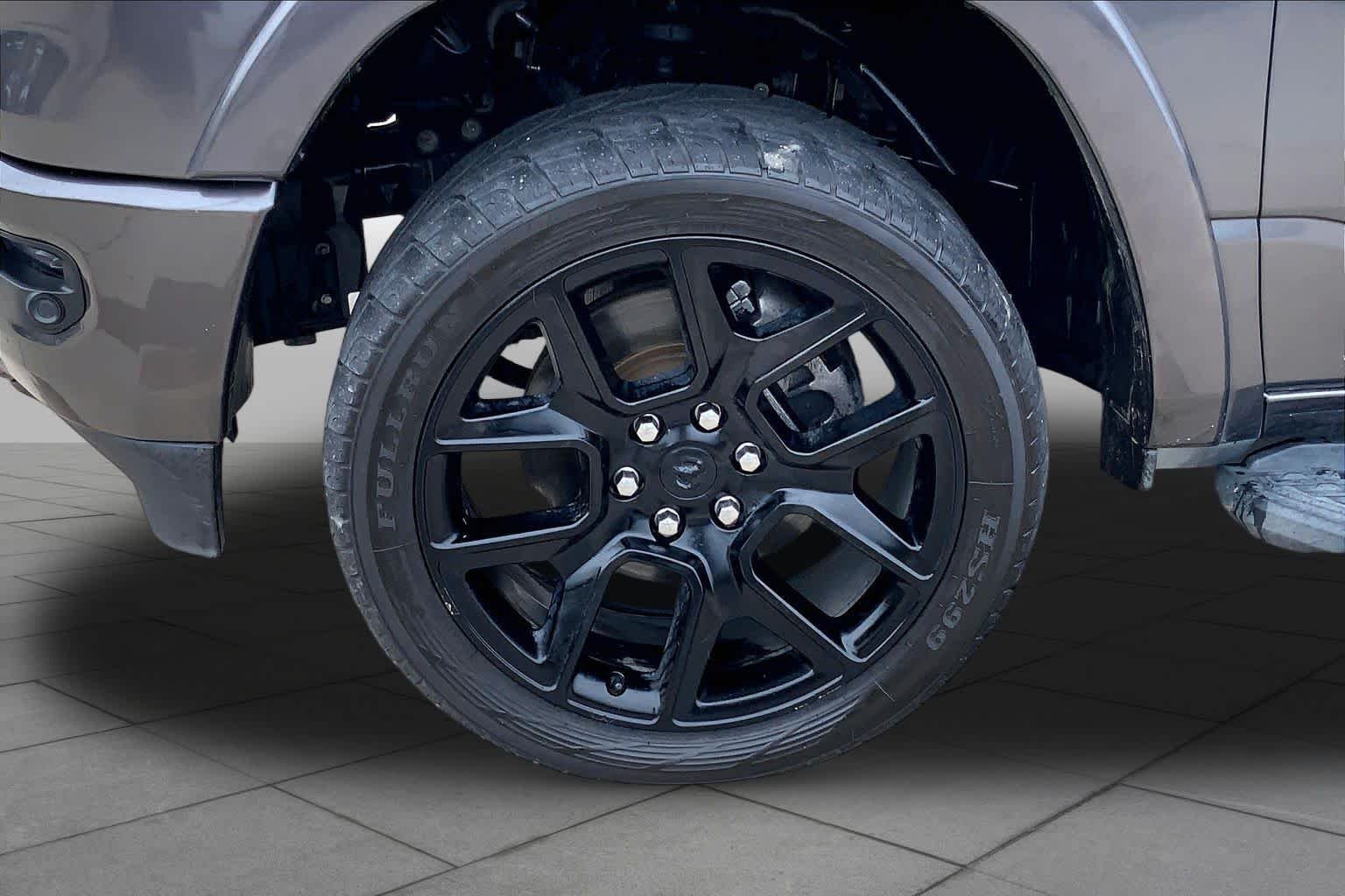 Used 2021 Granite Crystal Metallic Clearcoat Ram Laramie image 10
