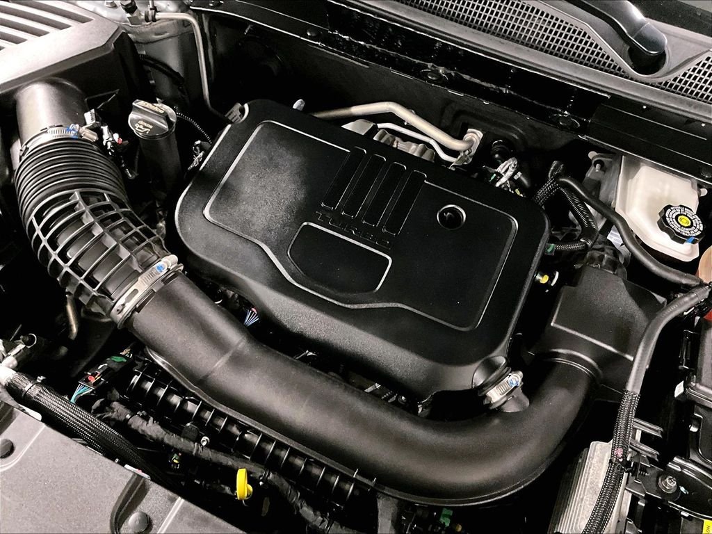 Used 2025 Gray Chevrolet LT image 33