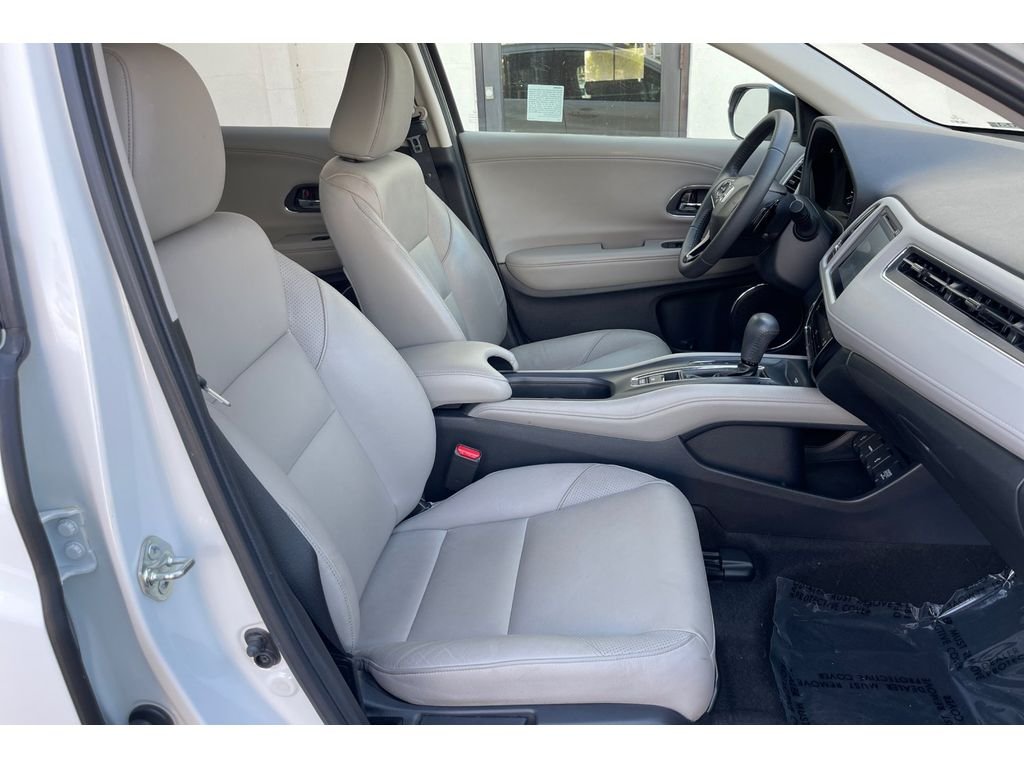Used 2018 White Orchid Pearl Honda EX-L Navi image 20
