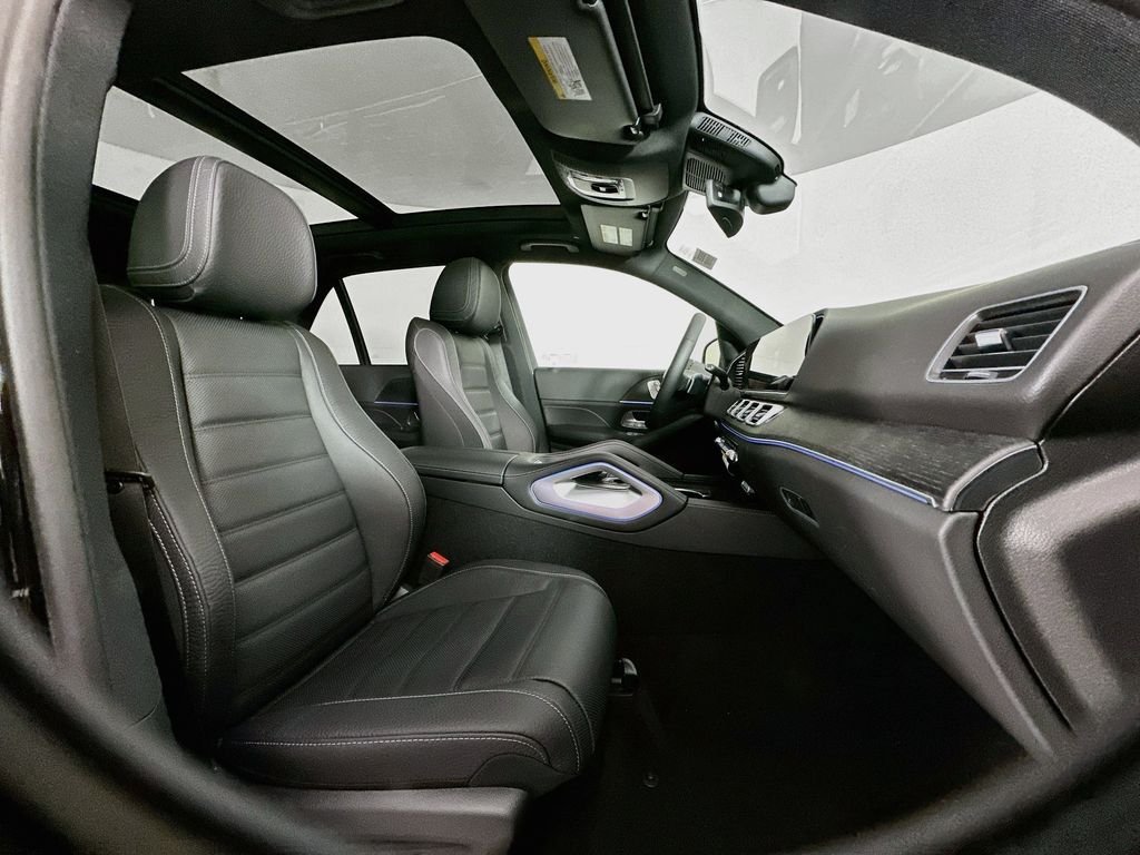 New 2026 Obsidian Black Metallic Mercedes-Benz GLE 580 image 29