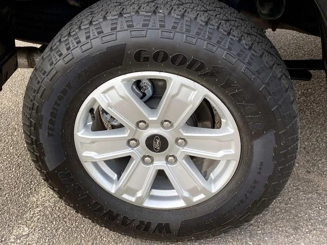 Used 2025 Oxford White Ford XL image 26
