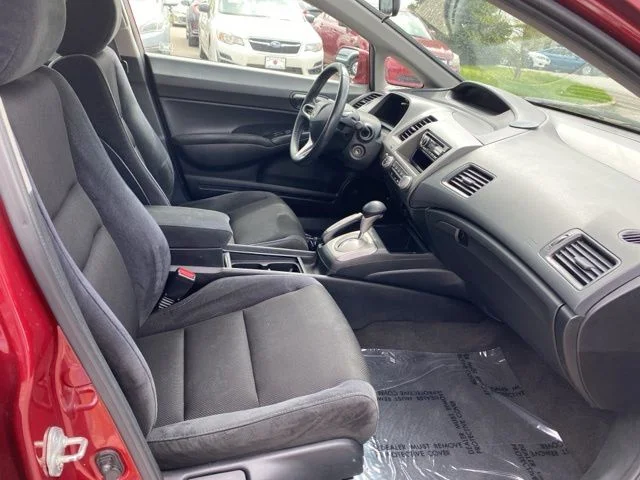 Used 2011 Red Honda LX-S image 27