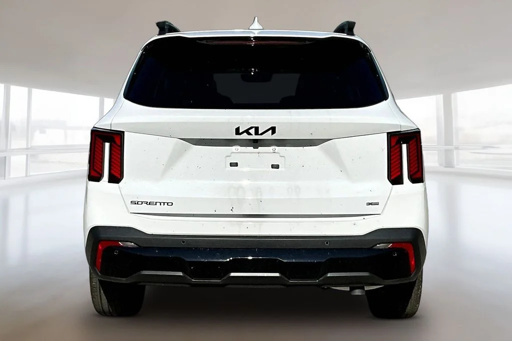 New 2026 Glacial White Pearl Kia X-Line SX AWD image 4