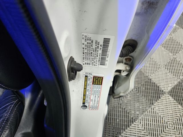 Used 2015 White Honda Touring image 25