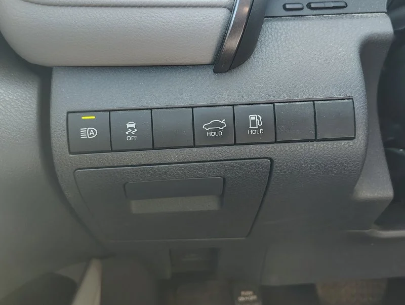 Used 2020 Black Toyota LE image 13