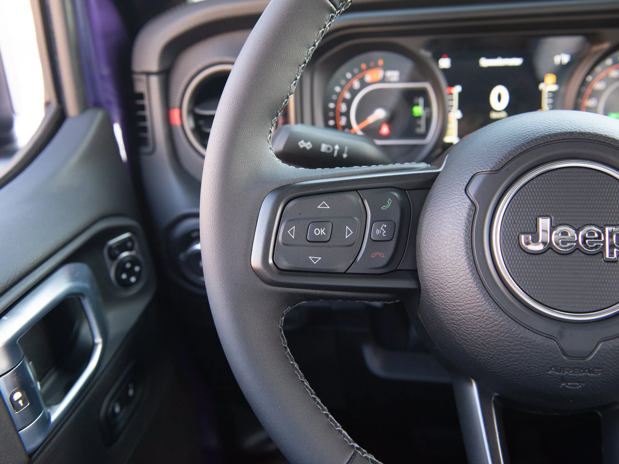 New 2026 reign Jeep Rubicon X* 4 Door 4x4, 35 Inch Tires, Steel Bumpers, Nappa Leather image 11
