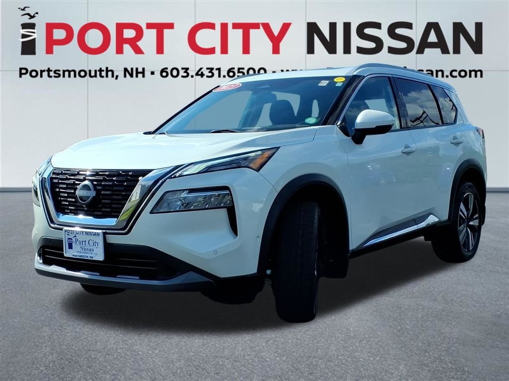 Used 2023 Pearl White Nissan SL premium w/heated leather seats & pano roof image 37