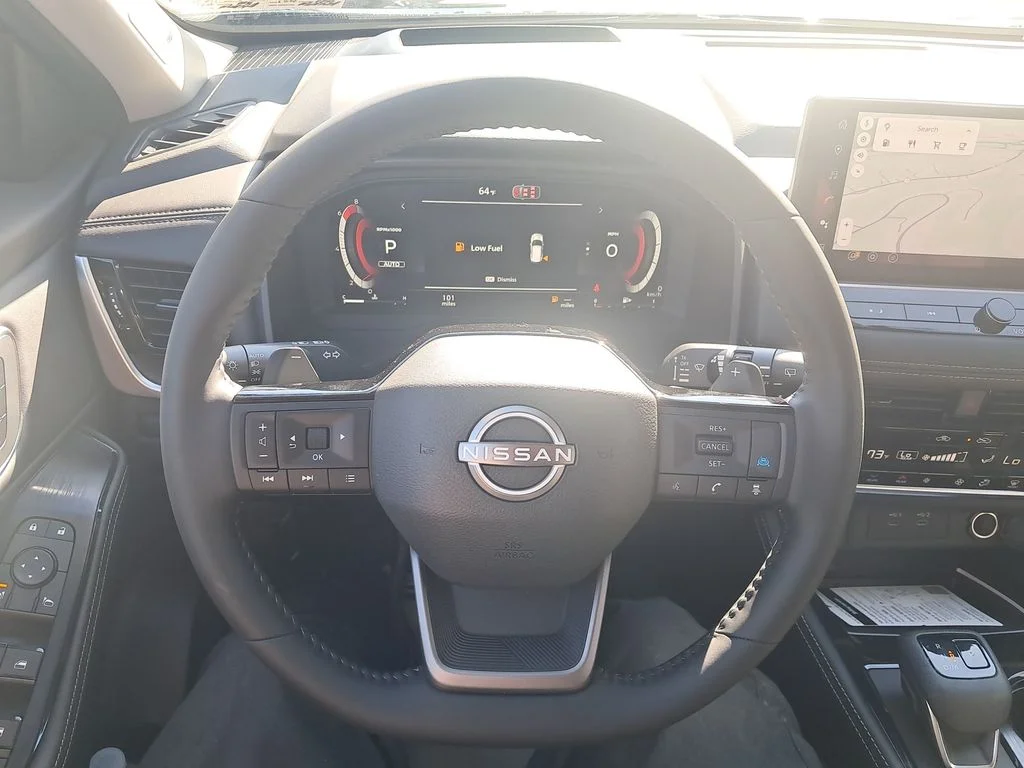 New 2026 Black Nissan Platinum image 15