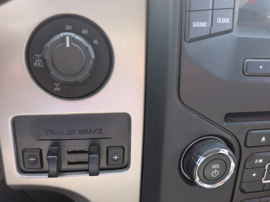 Used 2014 RACE RED Ford XLT image 15