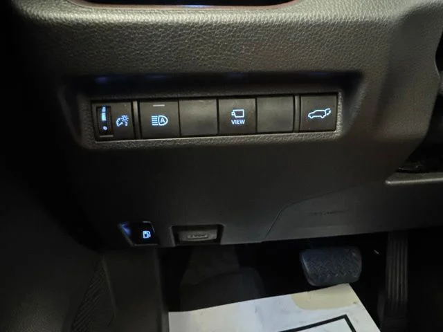 Used 2019 Black Toyota Limited image 20