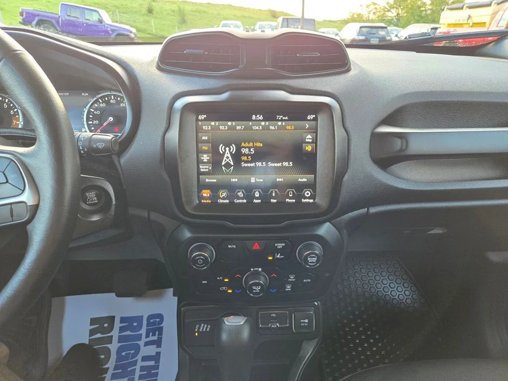 Certified Used 2022 Red Jeep Latitude image 22