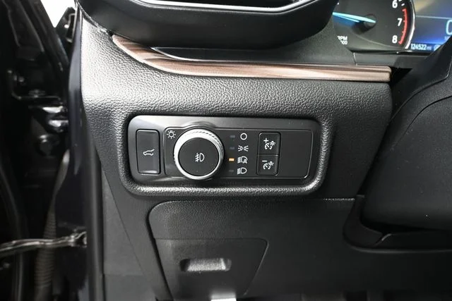 Used 2020 Black Ford Limited image 25