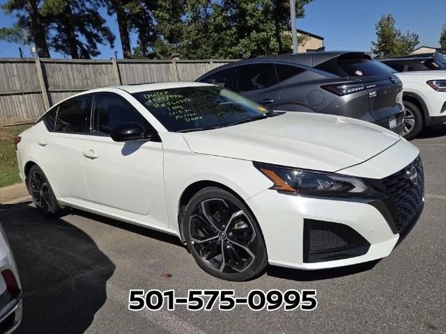 Certified Used 2024 White Nissan 2.5 SR image 5
