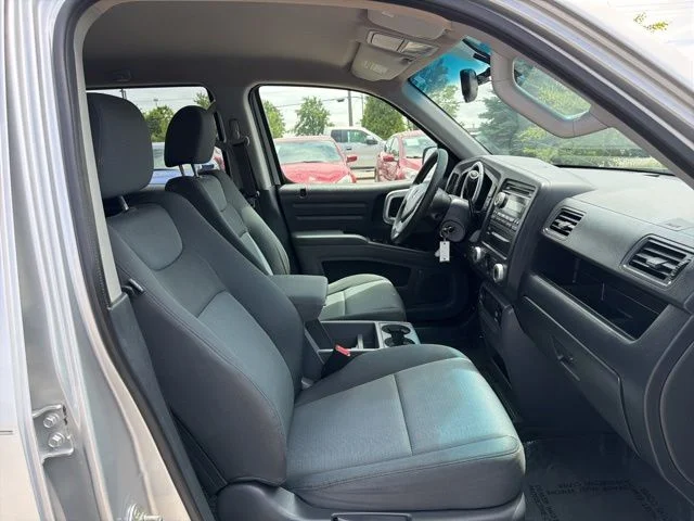 Used 2007 Silver Honda RTX image 24