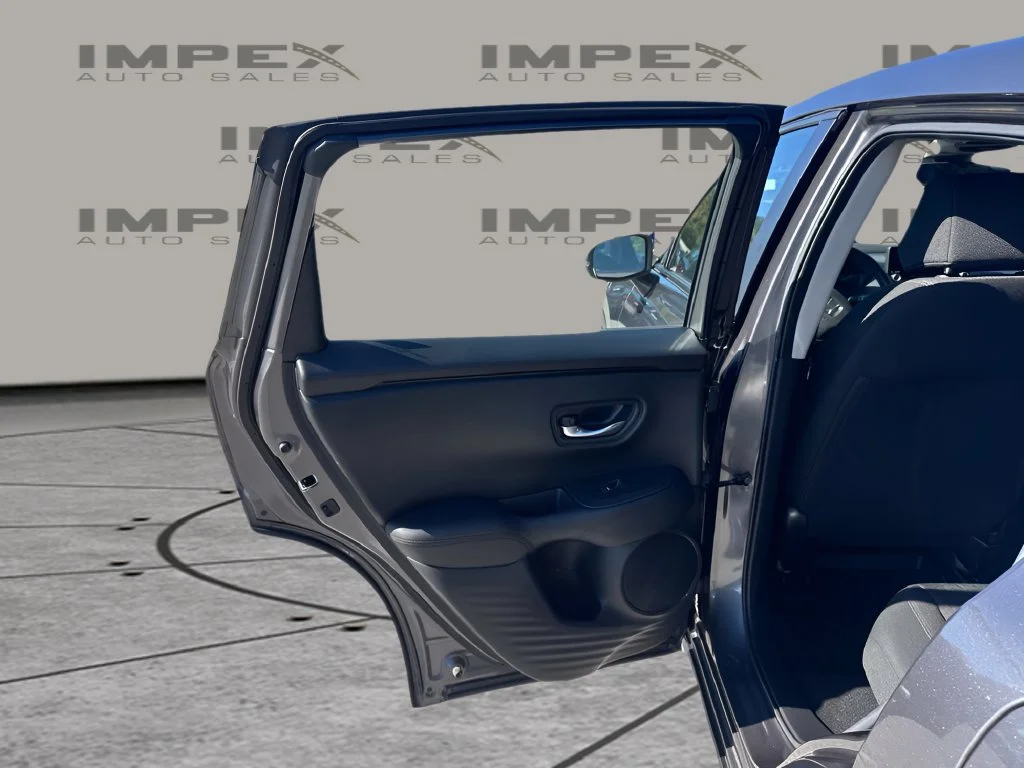 Used 2025  Honda LX image 24