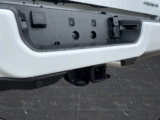 New 2025 Bright White Clearcoat RAM Big Horn image 38