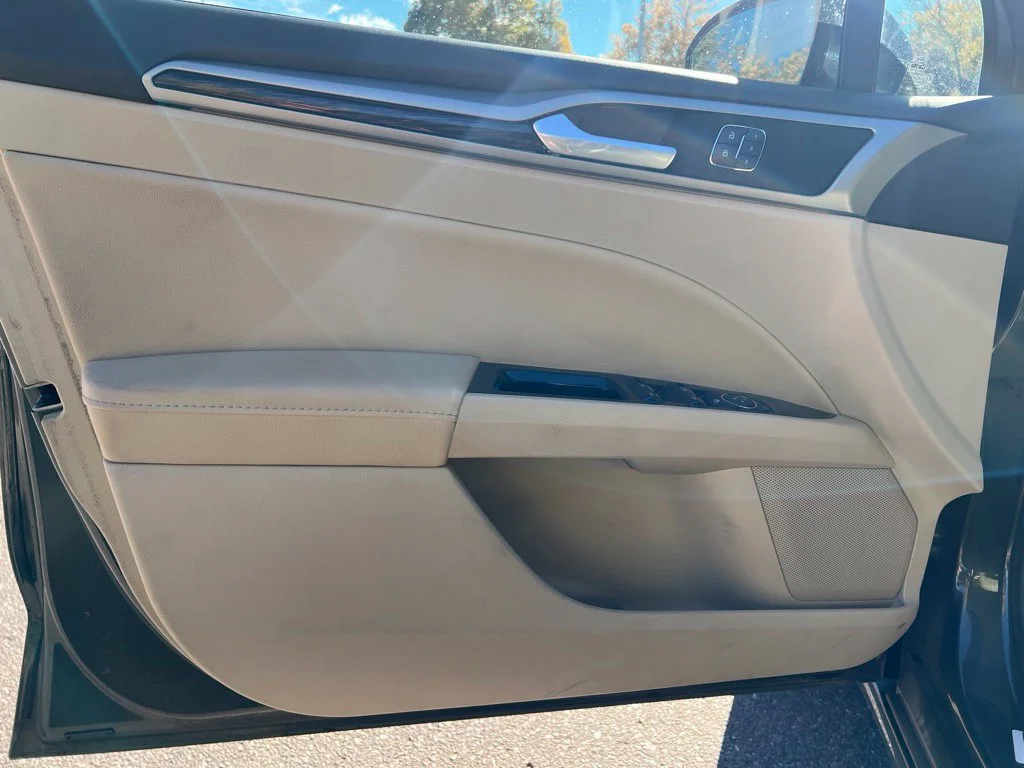 Used 2015 Guard Ford SE image 12