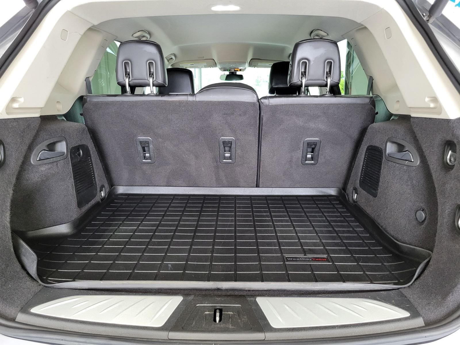 Used 2020 Gray Buick Essence image 30