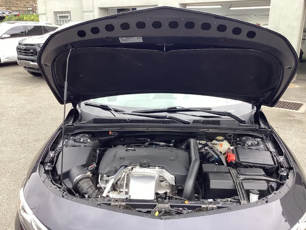 Used 2022 DARK ASH METALLIC Chevrolet Premier image 22
