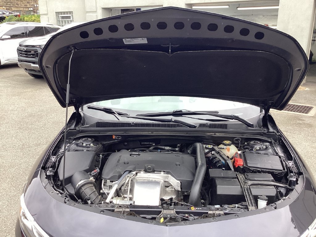 Used 2022 DARK ASH METALLIC Chevrolet Premier image 22