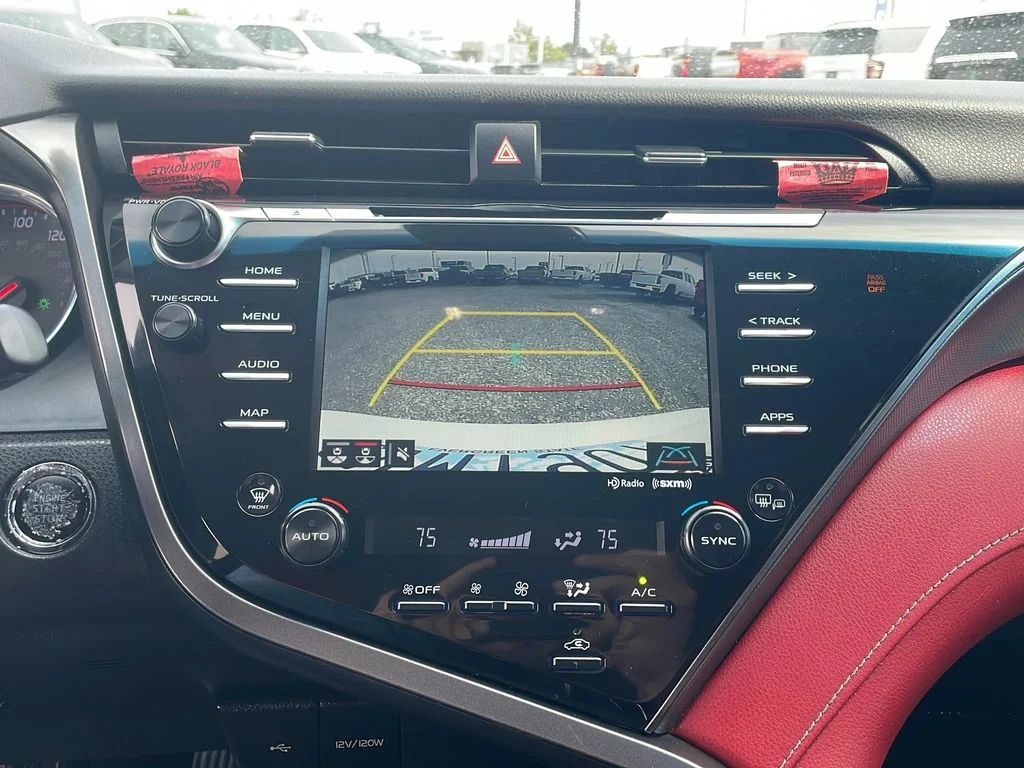 2020 Toyota Camry XSE - Photo 18