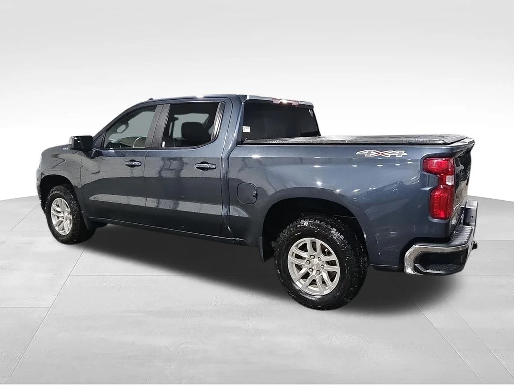 Used 2022 Gray Chevrolet LT image 7