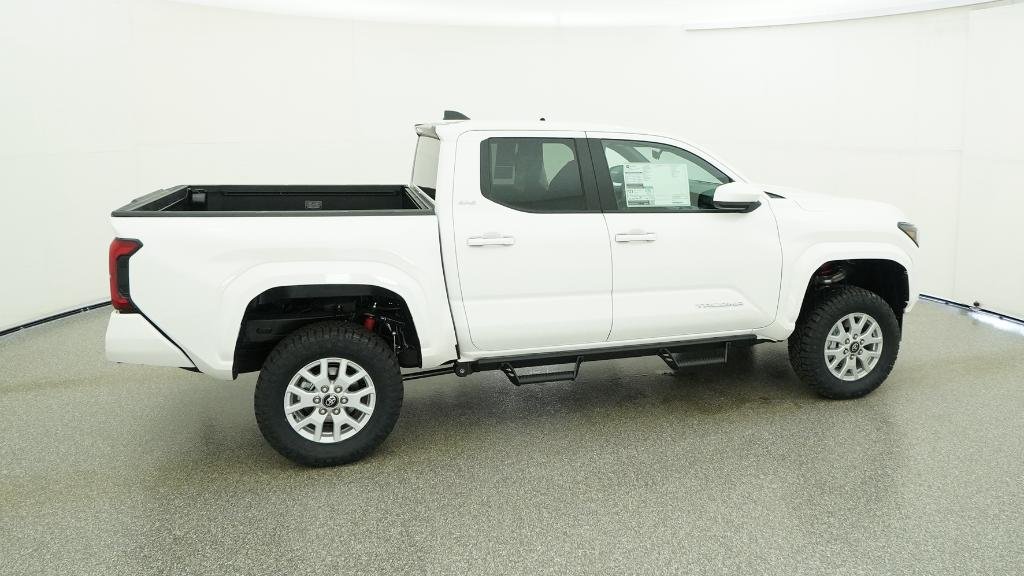 New 2026 Ice Cap Toyota SR5 image 17