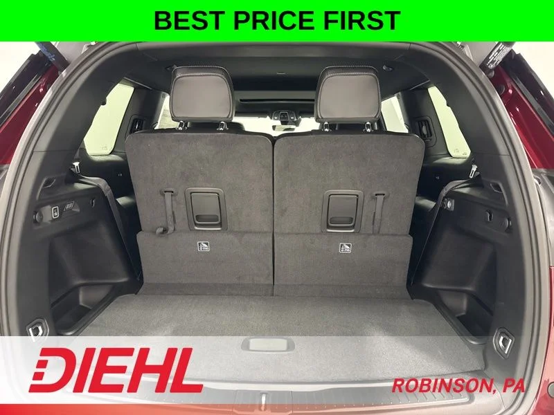 New 2026 Velvet Red Pearl-Coat Exterior Paint Jeep Laredo image 9