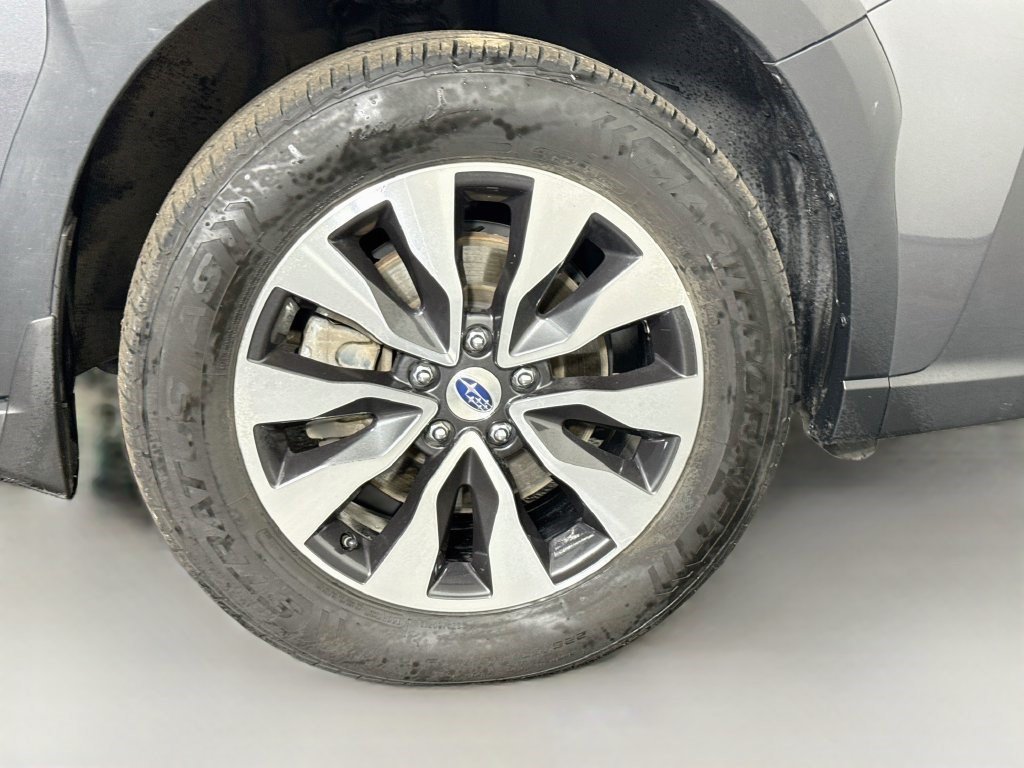 Used 2023 Magnetite Gray Metallic Subaru Limited image 28