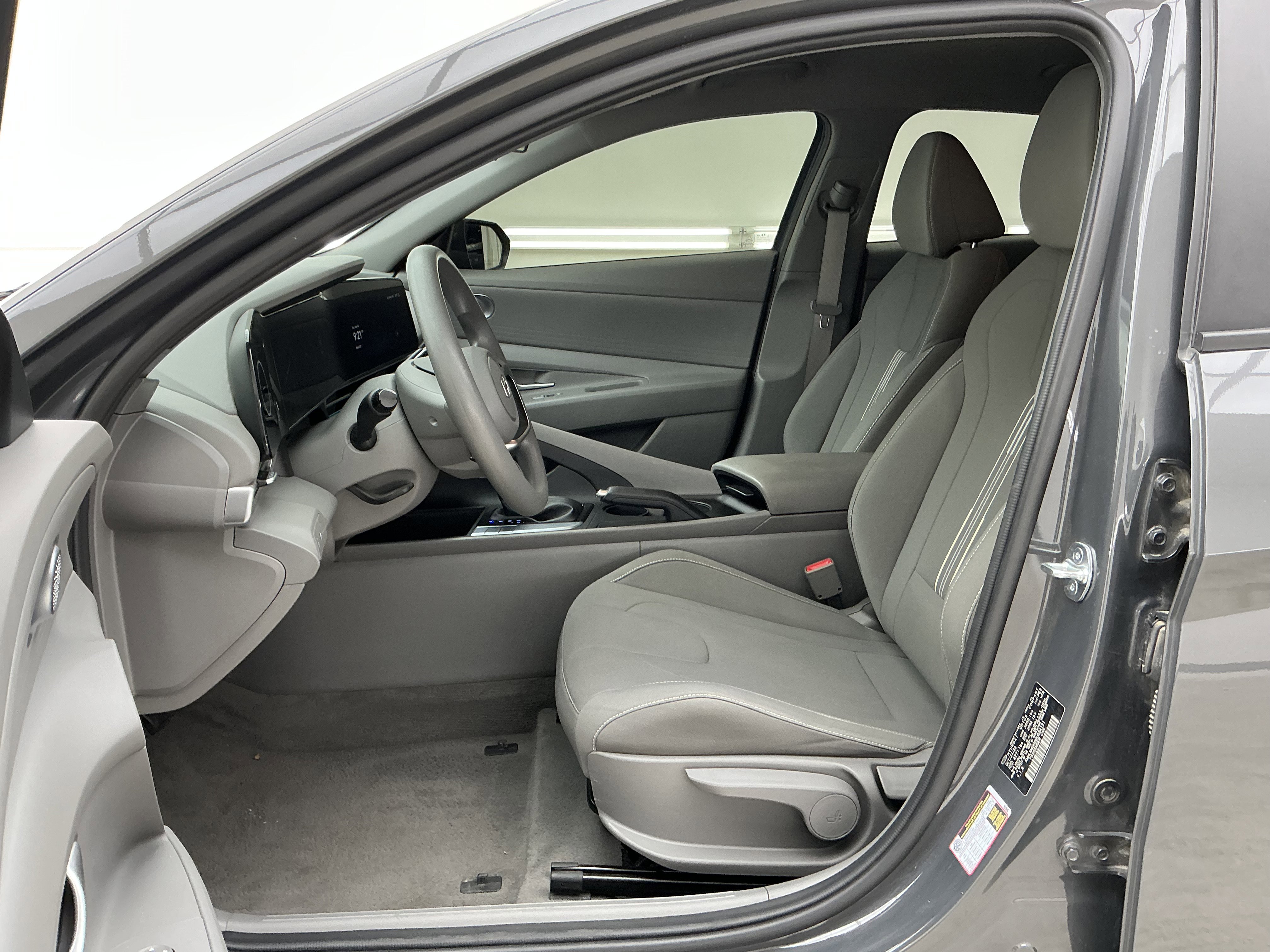 2024 Hyundai Elantra SEL - Photo 17