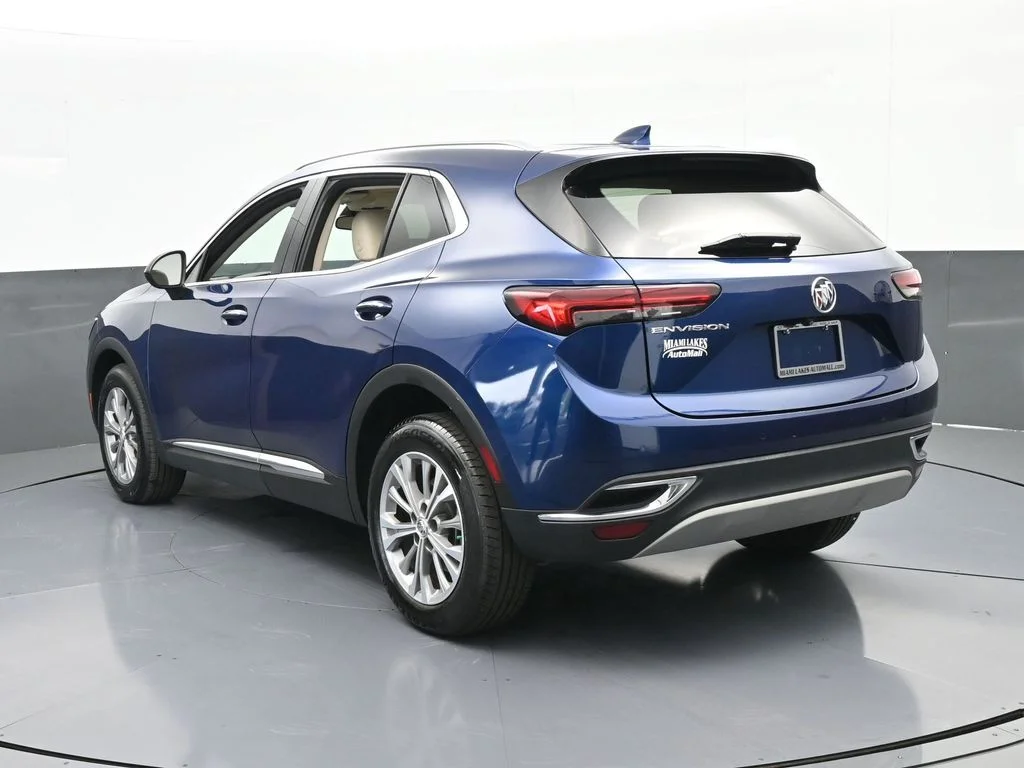 Used 2023 Sapphire Metallic Buick Preferred image 3