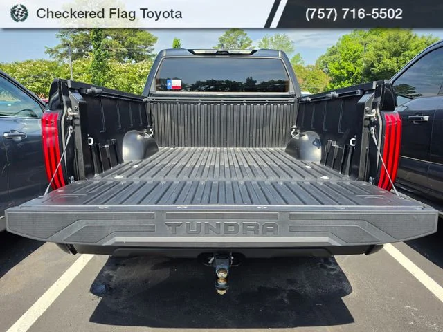 Used 2023 Midnight Black Metallic Toyota SR image 7