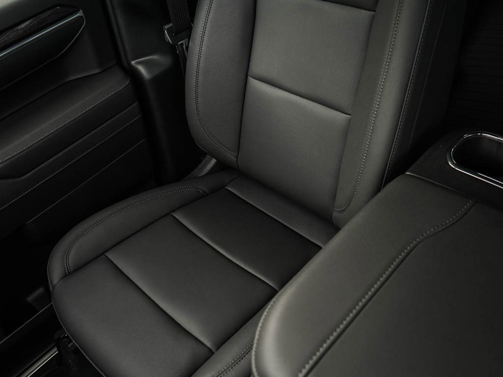 2026 Chevrolet Silverado 1500 LTZ - Photo 23