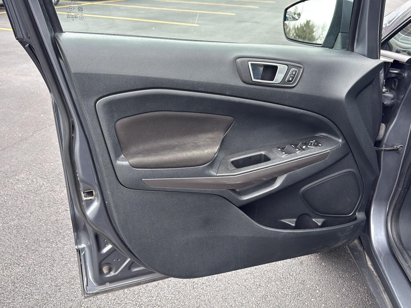 Used 2019 Black Ford SE image 16