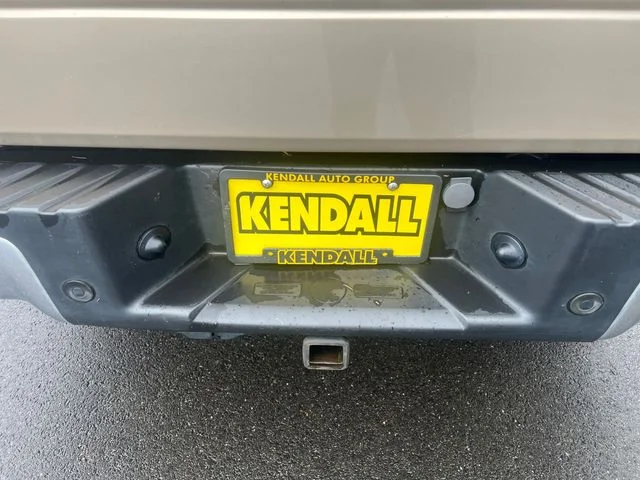 Used 2013 Pale Adobe Metall Ford XLT image 16