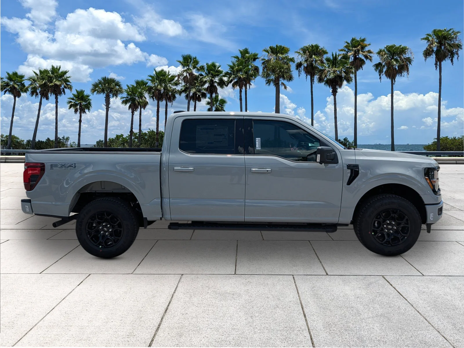 New 2026 Avalanche Ford XLT image 8