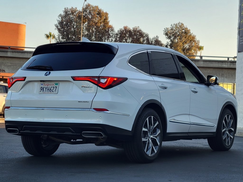 Certified Used 2024 White Acura Technology image 4