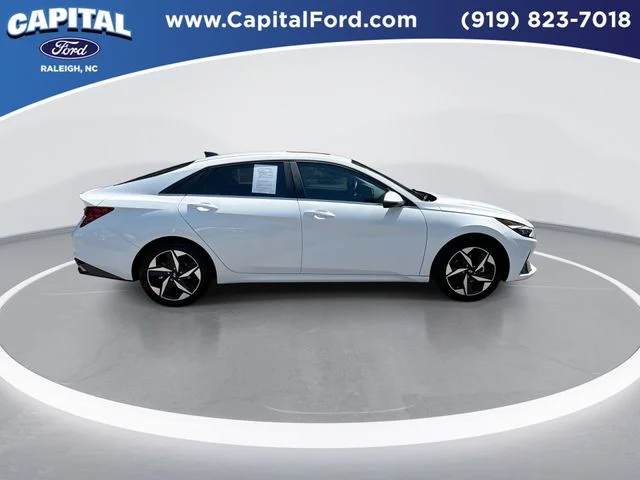 Used 2023 White Hyundai Limited image 9
