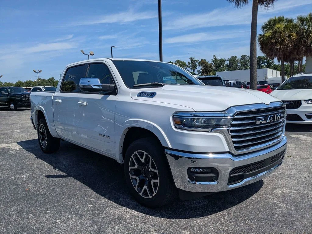 2026 RAM 1500 Laramie 4x4 Crew Cab 5'7's photo
