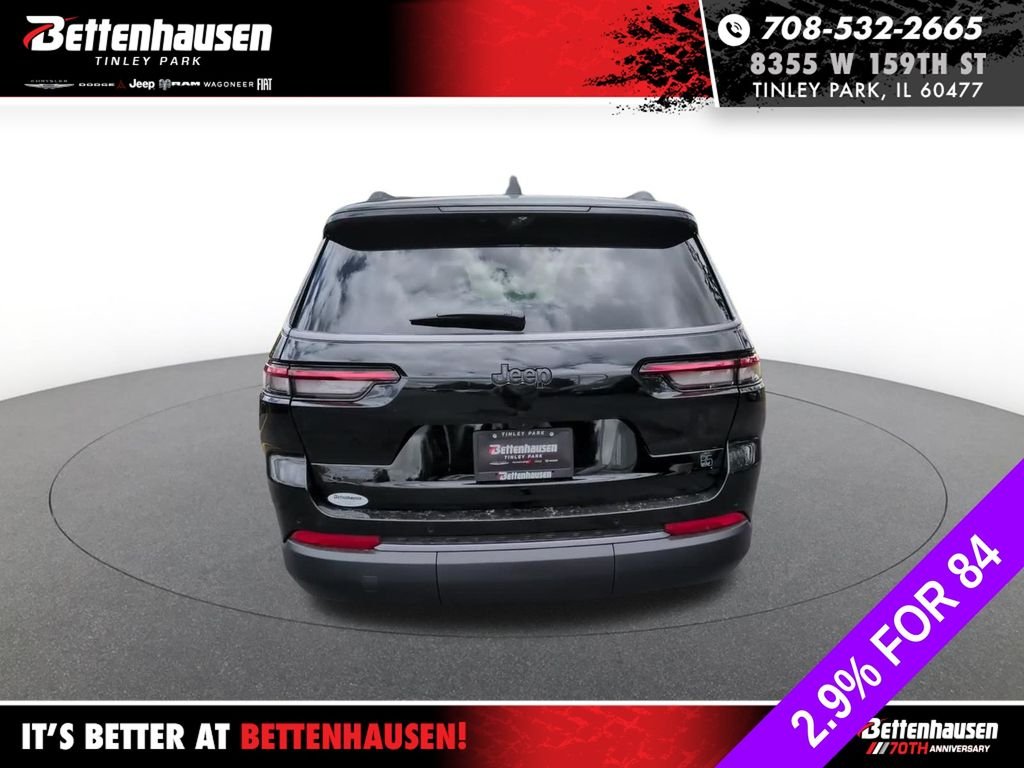 New 2026 Diamond Black Crystal Pearl-Coat Exterior Paint Jeep Limited image 5
