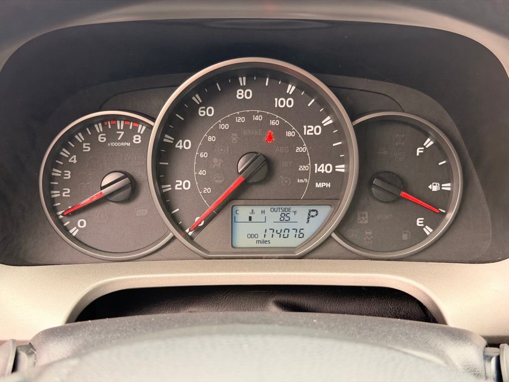 Used 2016 Silver Toyota LE image 29