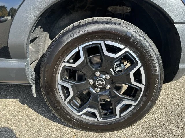 Used 2025 Black Ford Outer Banks image 27