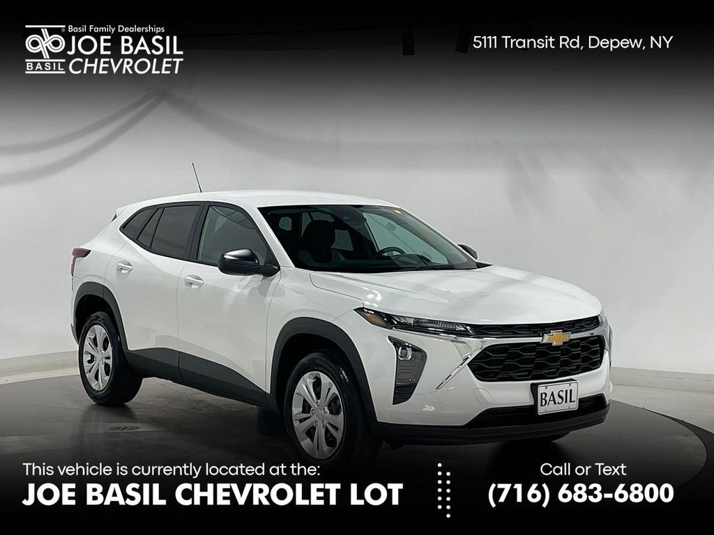 2024 Chevrolet Trax LS's photo
