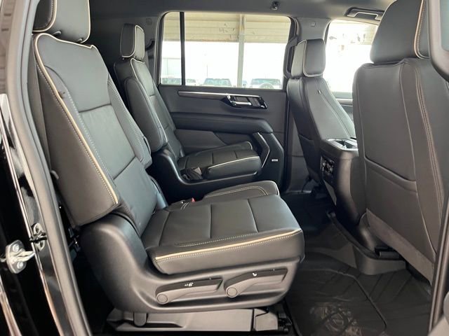 2025 Chevrolet Suburban Premier - Photo 19
