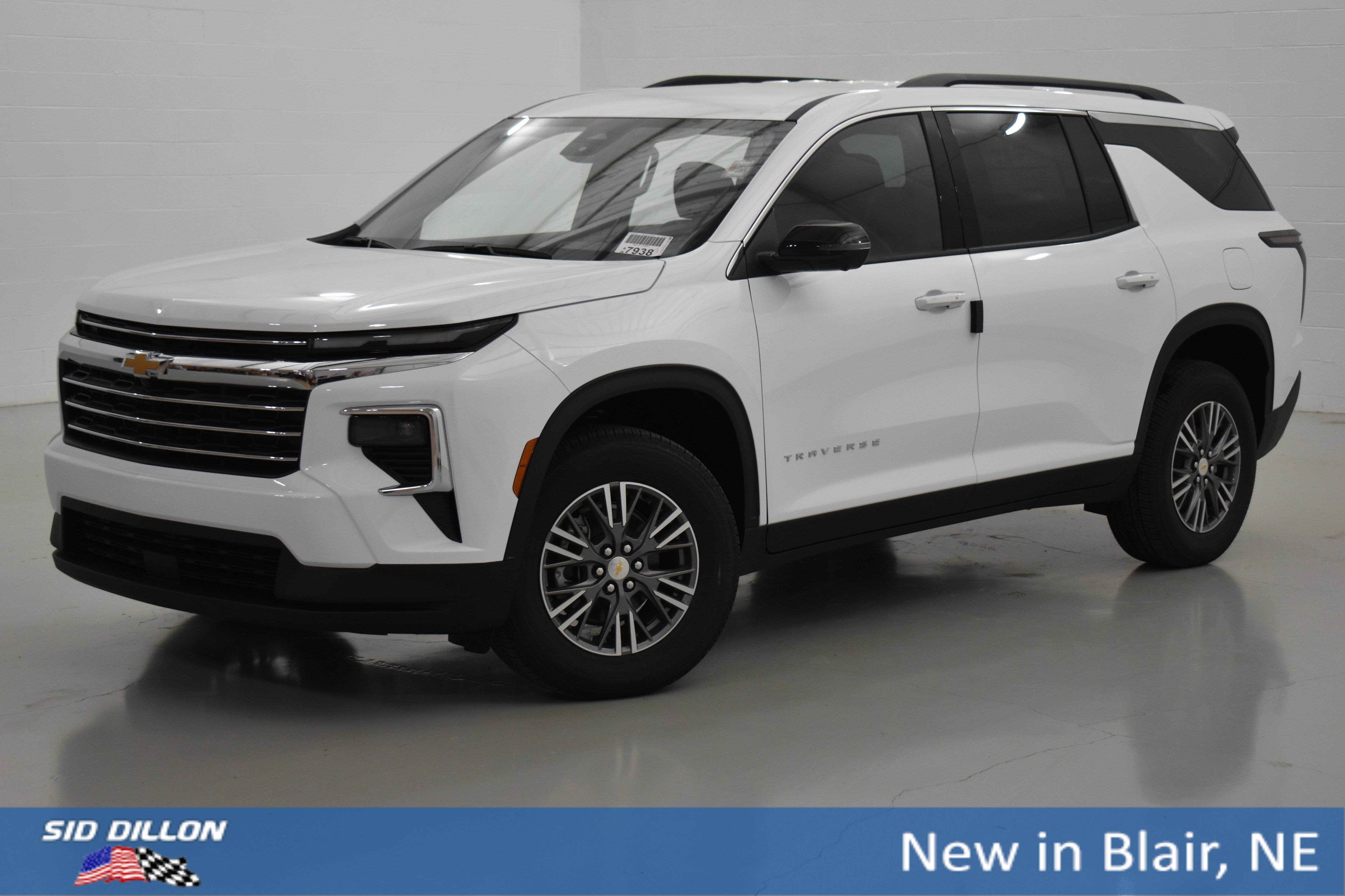 New 2026 Polar White Tricoat Chevrolet LT image 1