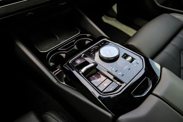 Used 2025 Black BMW 530i image 29