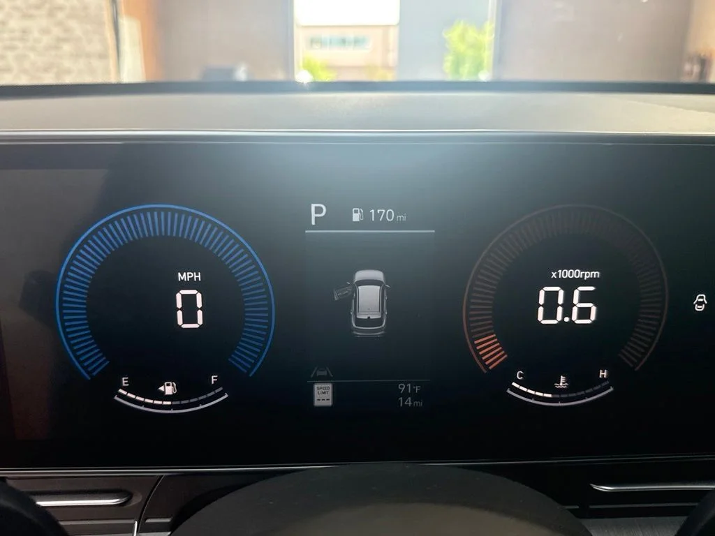 New 2027 Cyber Gray Metallic Hyundai SE image 25